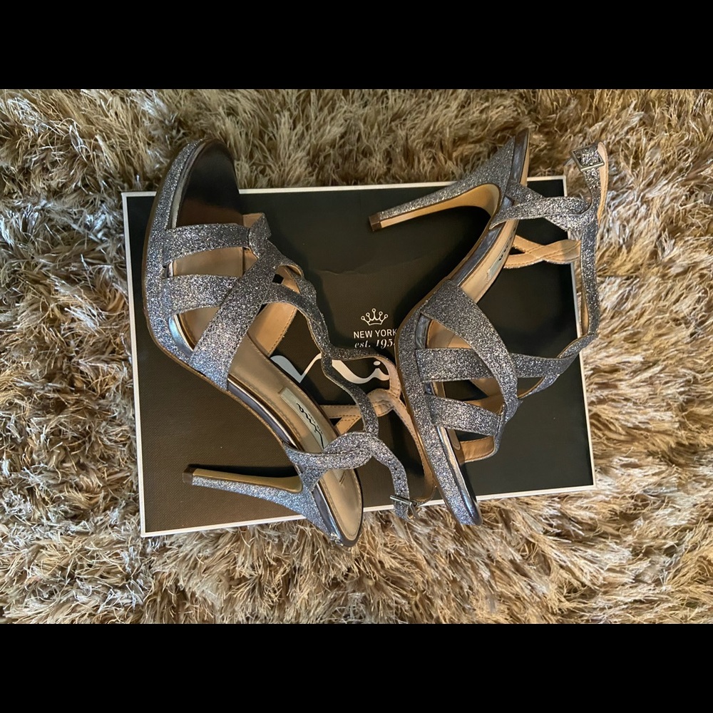 Nina Raeni-YG Dress Pump in Pewter - Picture 5 of 10